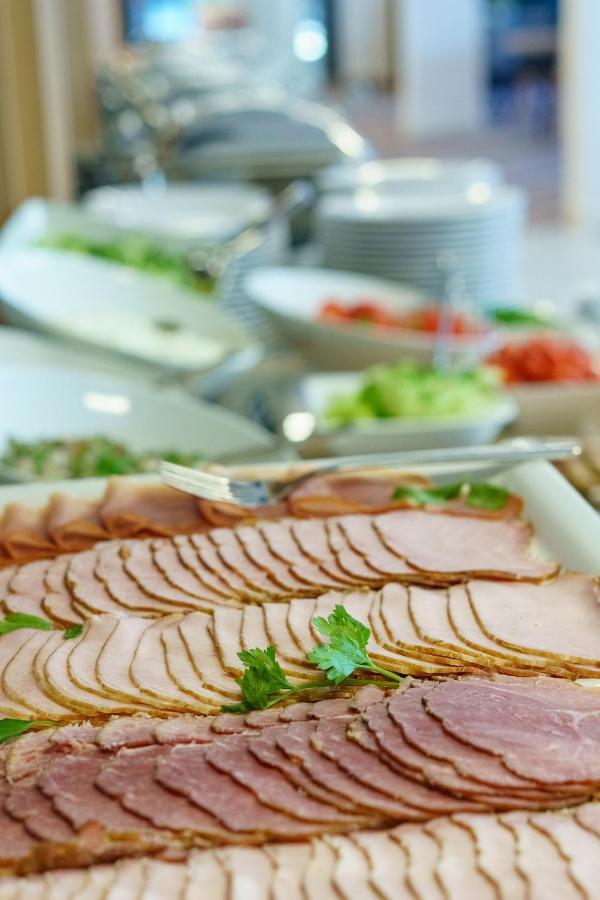 Hotell Szumy Park & Restaurant 4*